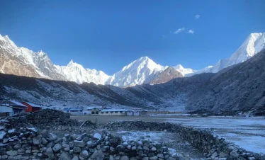 Manaslu Larke La Pass Trek